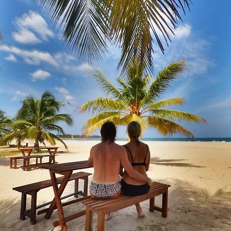 Aqua Marine Beach Resort Пасикуда Экстерьер фото