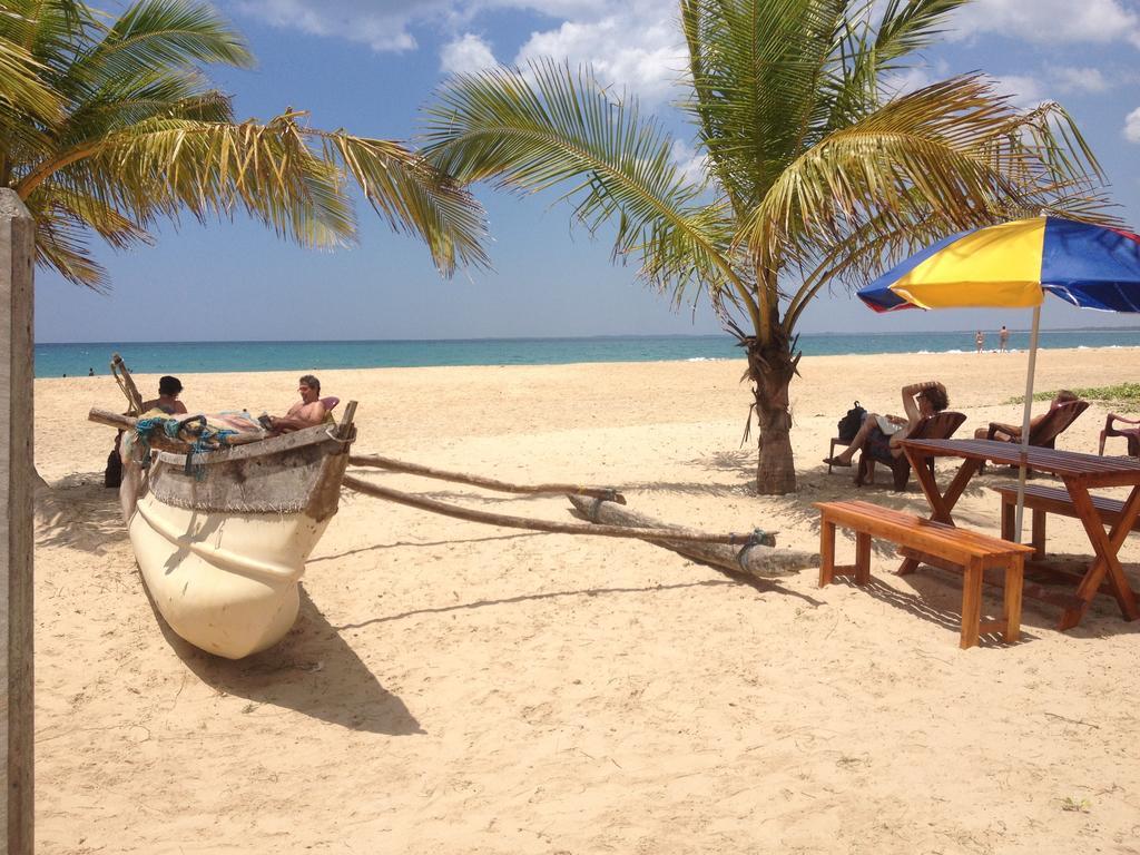 Aqua Marine Beach Resort Пасикуда Экстерьер фото