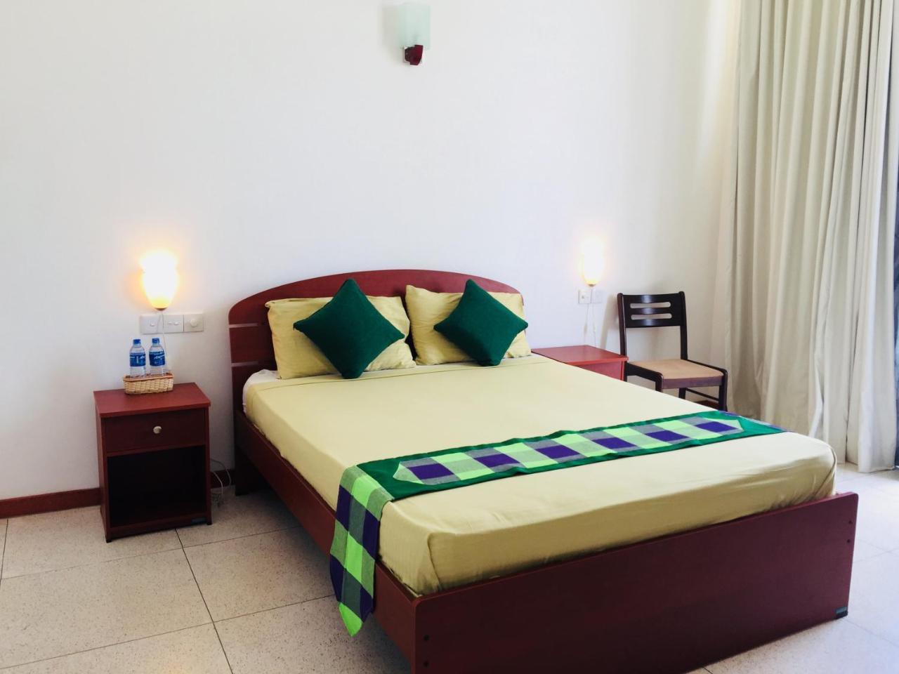 Aqua Marine Beach Resort Пасикуда Экстерьер фото